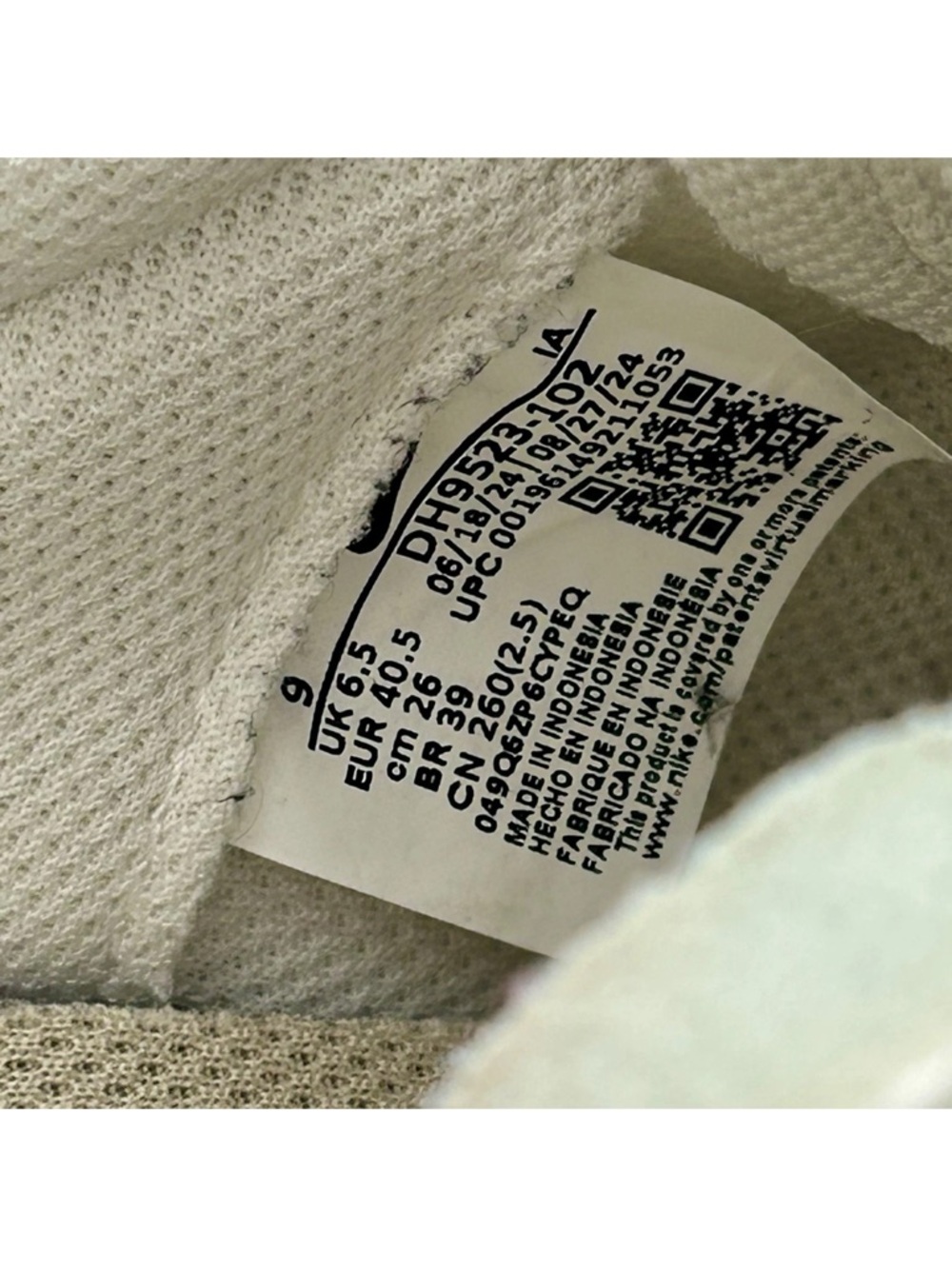 Nike Waffle Debut Sanddrift Phantom White, Black and Beige Classic Runner - Picture 8 of 8
